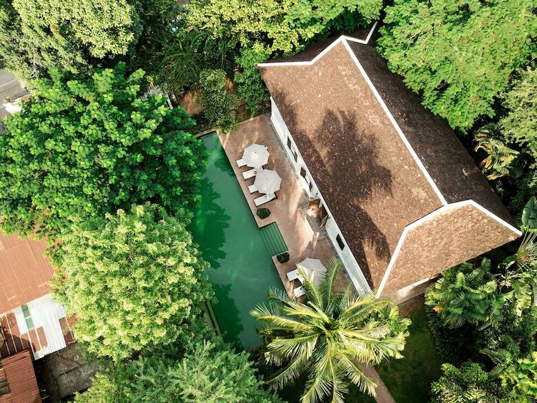 Hotel Satri House