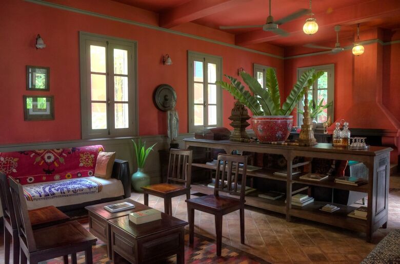 Hotel Satri House