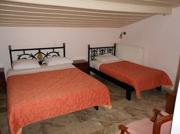 Byron Hotel