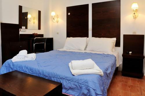 Tonia Hotel