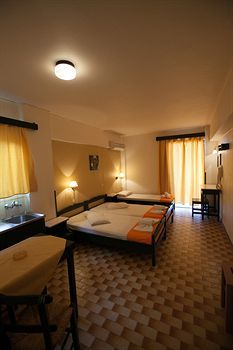Memories Apartments