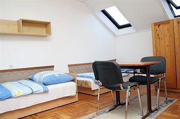 Hotel Rozsa Street Guesthouse