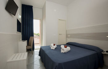 Hostal Hotel Scarlet