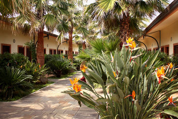 Heracles Village Hotel