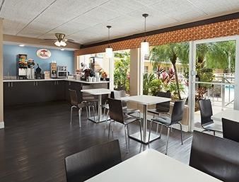 Hotel Super 8 Ellenton Bradenton Area