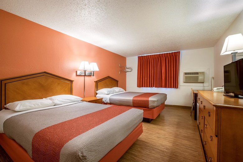 Motel 6 Albert Lea