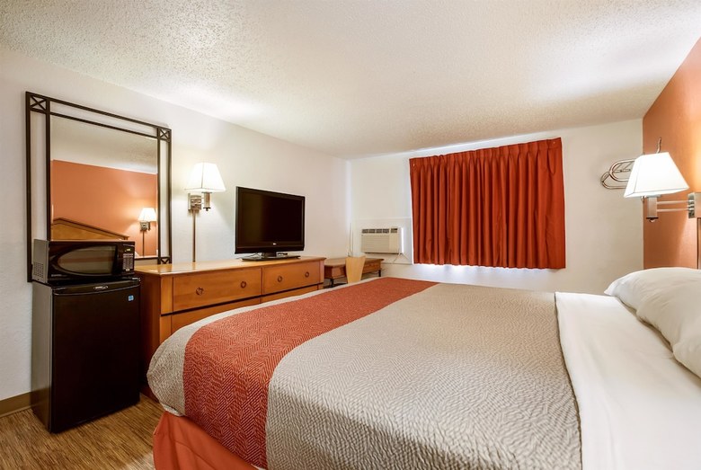 Motel 6 Albert Lea