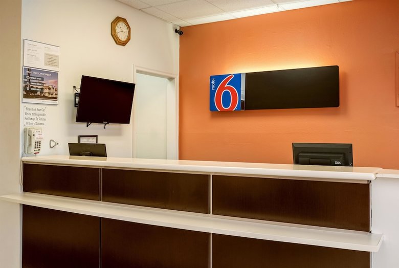 Motel 6 Albert Lea
