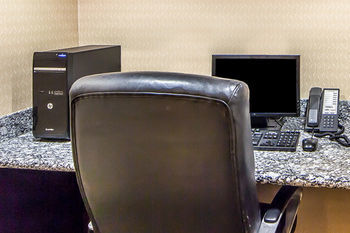 Hotel Econo Lodge Inn And Suites