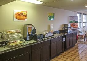 Hotel Quality Inn & Suites Outlet Village