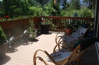 Fox Den Bed And Breakfast