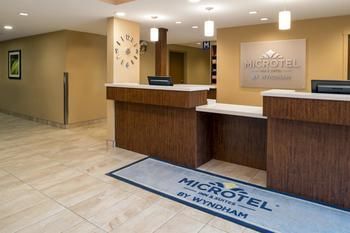 Hotel Microtel Inn & Suites By Wyndham Red Deer