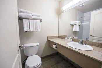 Hotel Service Plus Inn And Suites - Grande Prairie