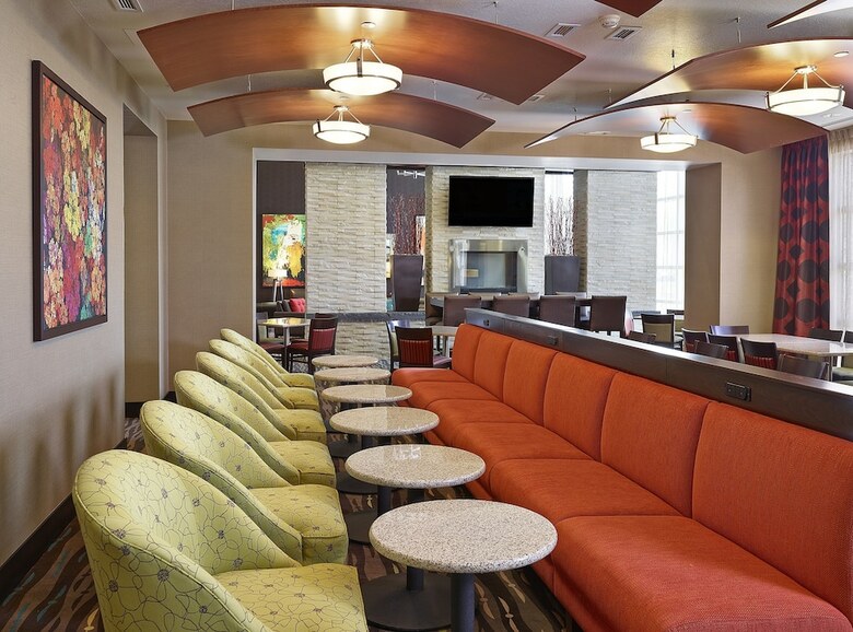Hotel Homewood Suites By Hilton Calgary-airport, Alberta, Canada