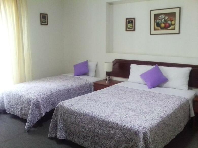 Posada The Place Hostal