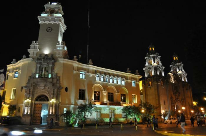 Posada The Place Hostal