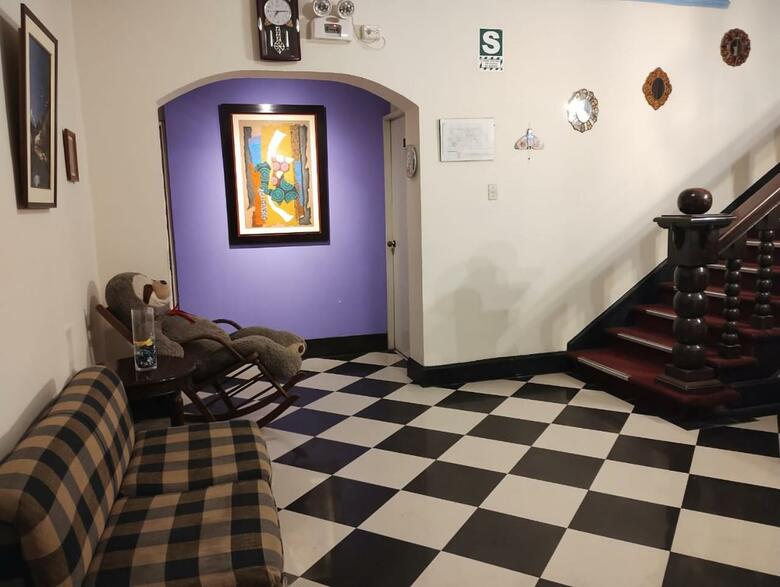 Posada The Place Hostal