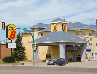 Hotel Super 8 Saskatoon Near Saskatoon Airport