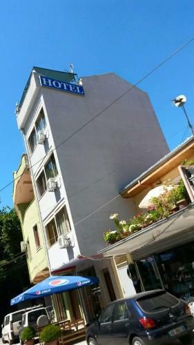 Central Hotel