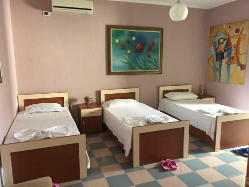 Hostel Grande House
