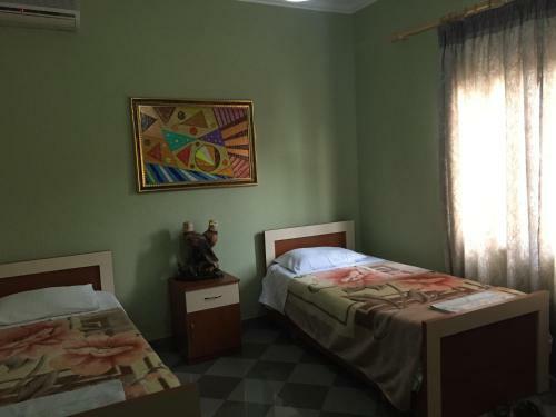 Hostel Grande House