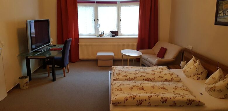 Hostal Kurvilla Am Park