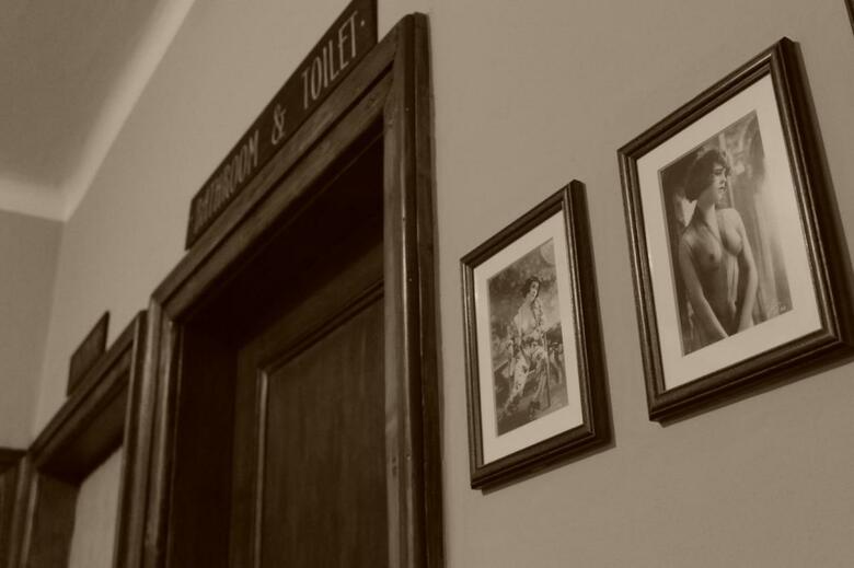 Hotel Hostel Deco