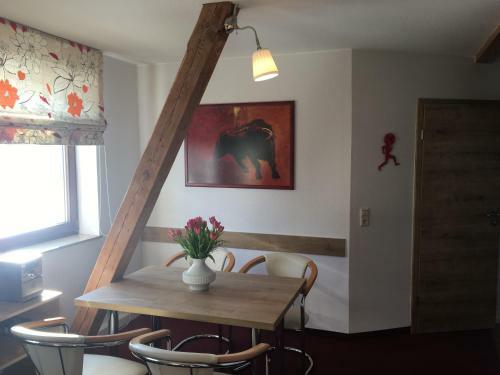 Apartamento Ferienwohnungen "am M�hlteich"