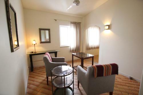 Residencia Angela Guest House