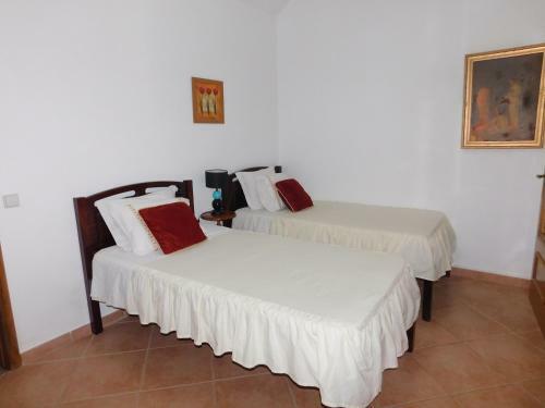 Residencia Dinas Guesthouse