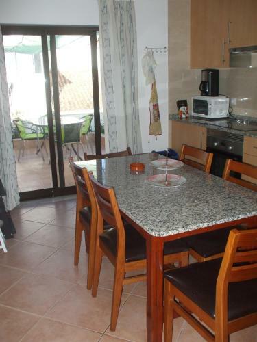 Residencia Dinas Guesthouse