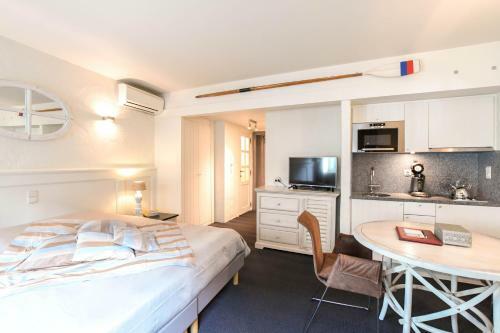 Hostal Residentie De Laurier
