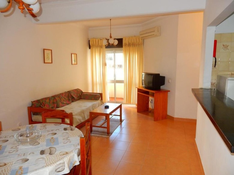 Squash Club Apartamentos