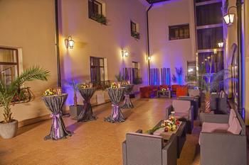 Trianon Hotel