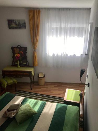 Rolling Stone Hostel