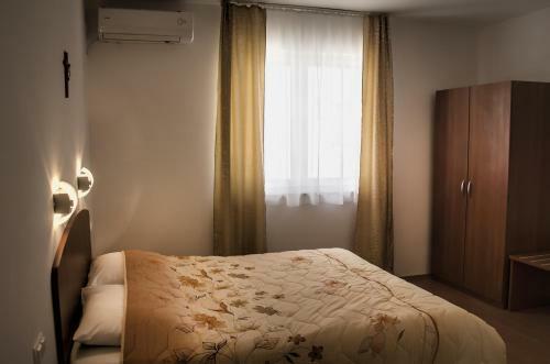 Hotel Ambassador