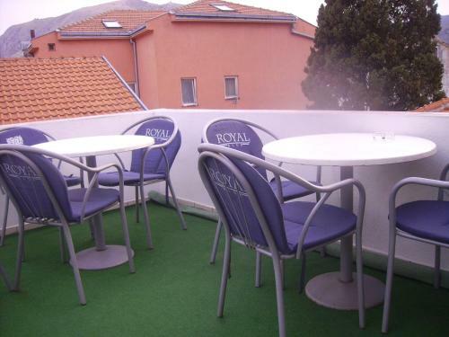 Hostal Guesthouse Villa Sara