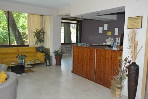 Minaides Hotel