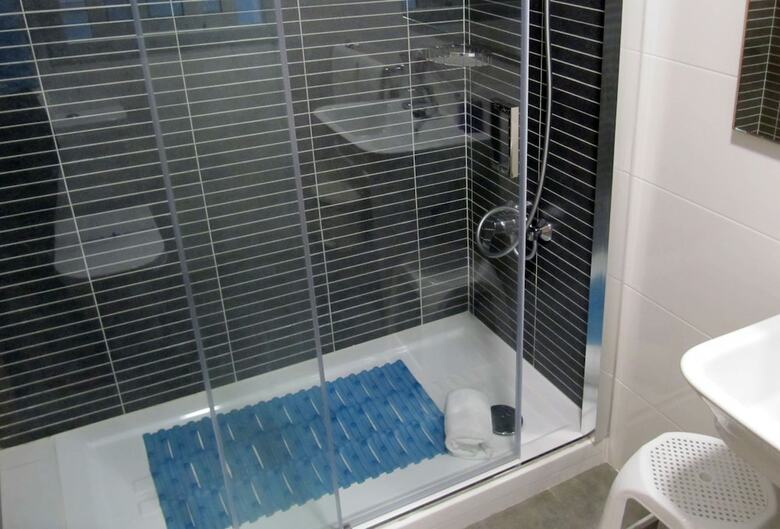 Hostal Maricel Hostel