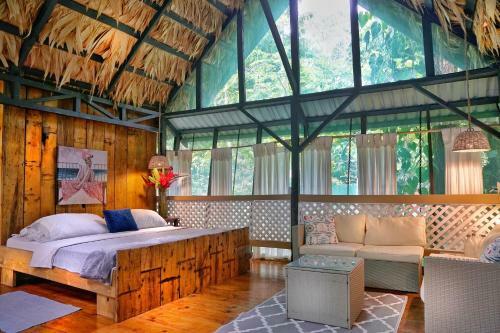 Almonds And Corals Lodge