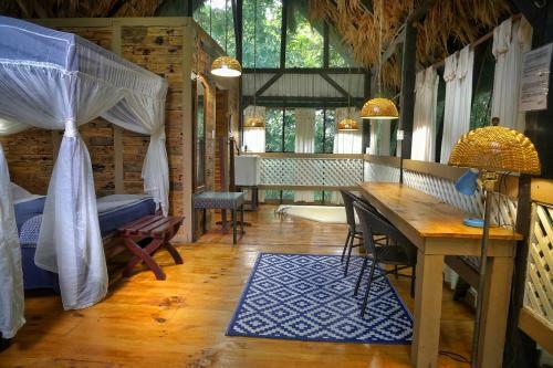 Almonds And Corals Lodge