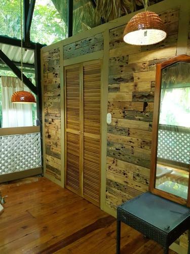 Almonds And Corals Lodge