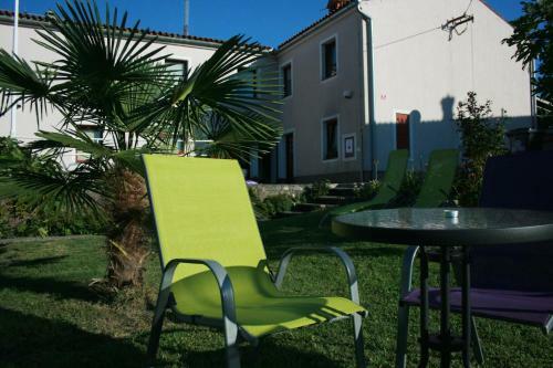 Larocca Apartments