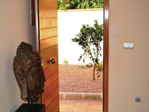 Three-bedroom Holiday Home Roses With Sea View 07