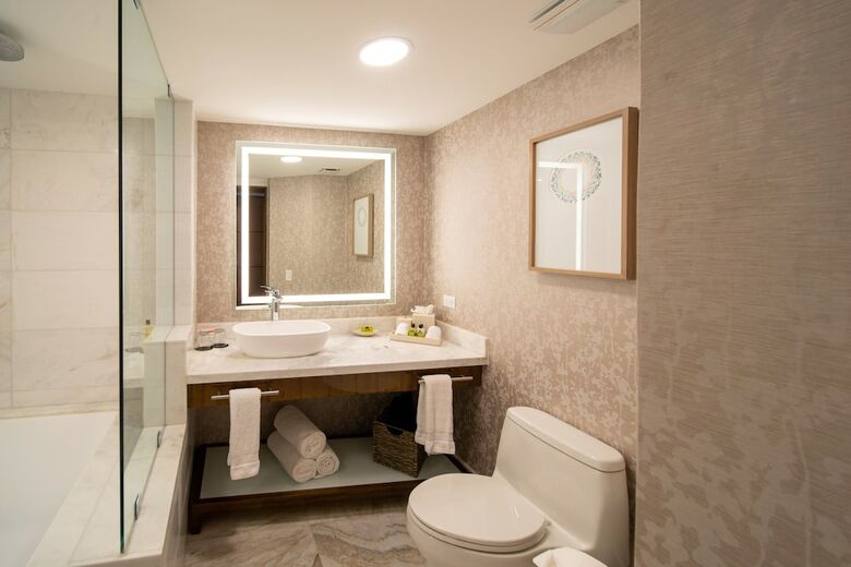 Real Intercontinental Costa Rica At Multiplaza Mall, An Ihg Hotel