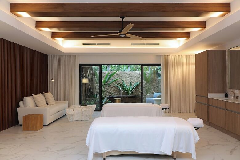 Real Intercontinental Costa Rica At Multiplaza Mall, An Ihg Hotel