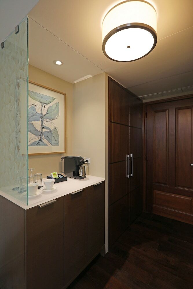 Real Intercontinental Costa Rica At Multiplaza Mall, An Ihg Hotel