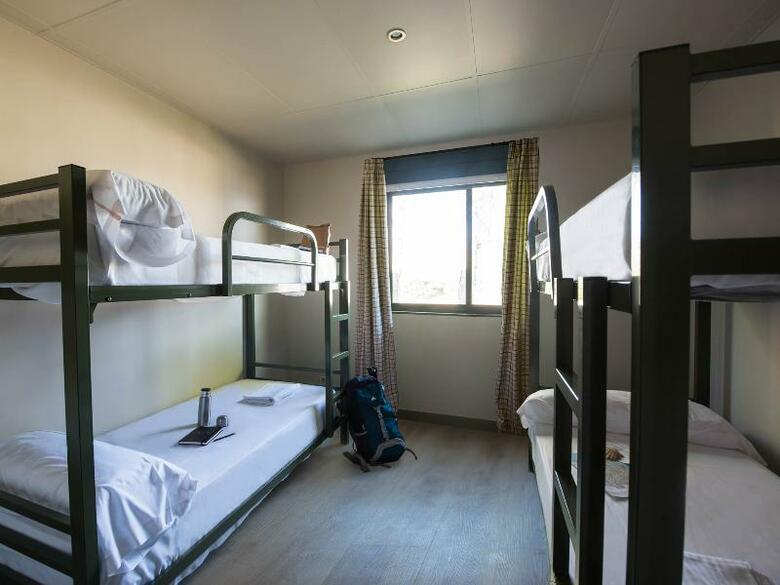 Albergue Benvido Monte Do Gozo