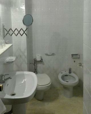 Hotel Moncl�s