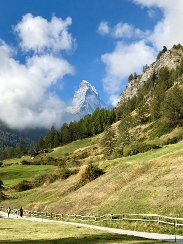 Apartamentos The Matterhorn Hostel Zermatt